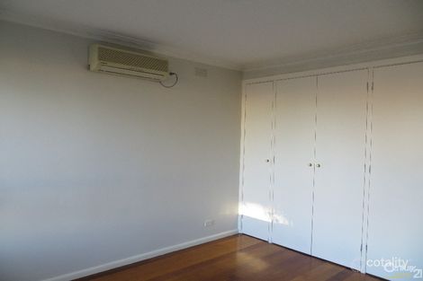 Property photo of 1/20 Highview Grove Burwood East VIC 3151