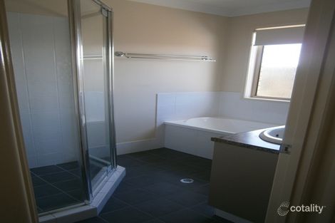 Property photo of 2/7 St Andrews Chase Dalby QLD 4405