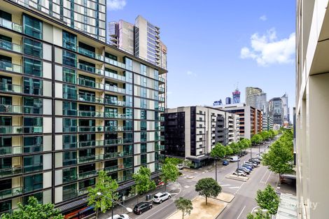 402e/888 Collins St, Docklands, VIC 3008