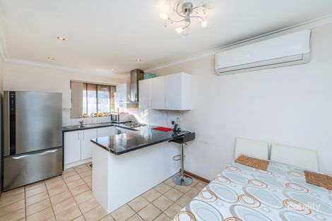 Property photo of 19 Hagart Way Lockridge WA 6054