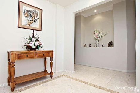 Property photo of 8 Glenmaggie Place Manor Lakes VIC 3024