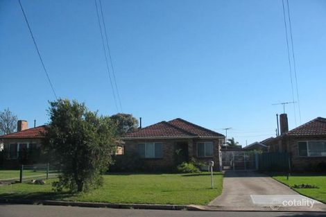 6 Seaman Ave, Fairfield East, NSW 2165