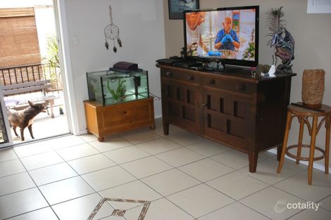 Property photo of 18 Whiting Street Beachmere QLD 4510