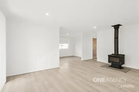 Property photo of 63 Macgibbon Parade Old Erowal Bay NSW 2540