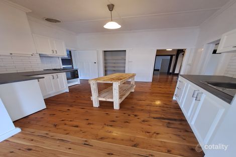 Property photo of 48 Berthong Street Young NSW 2594