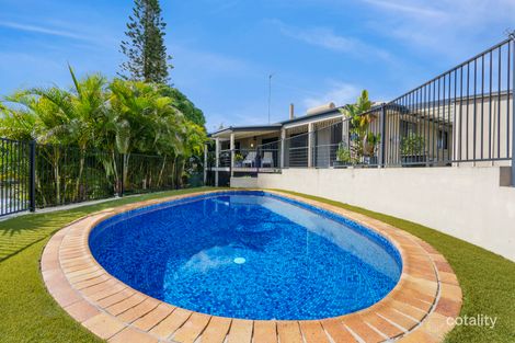 Property photo of 5 Moray Court Benowa QLD 4217