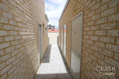 Property photo of 4/42 Elizabeth Street Cloverdale WA 6105