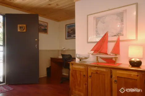 Property photo of 46 Eighth Avenue Raymond Island VIC 3880