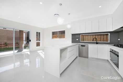 Property photo of 32 Lumsden Avenue North Kellyville NSW 2155