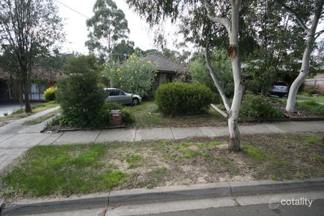 40 Crossman Dr, Croydon Hills, VIC 3136