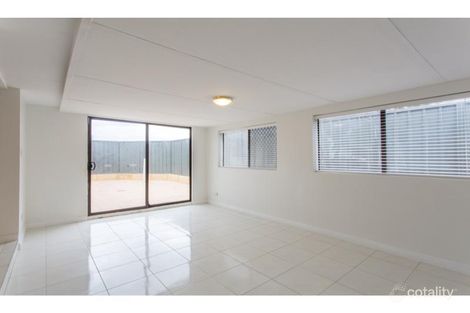 Property photo of 6 Jamy Place Hamilton Hill WA 6163