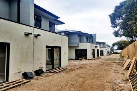 Property photo of 1/32 McCormicks Road Skye VIC 3977