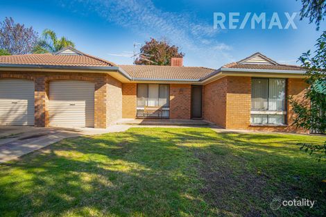 Property photo of 30 Undurra Drive Glenfield Park NSW 2650