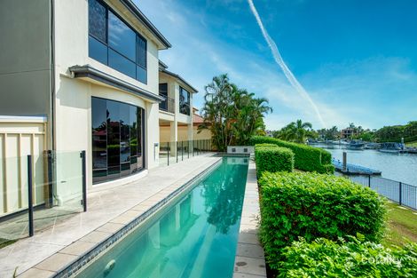 Property photo of 2145 Beaufort Way Hope Island QLD 4212