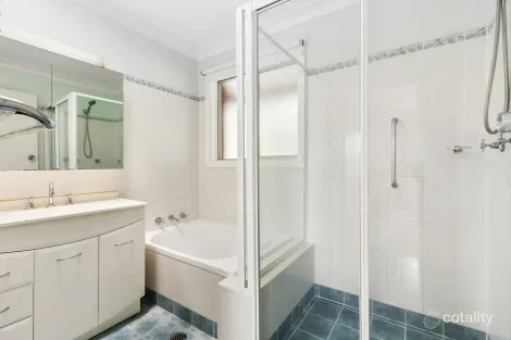 Property photo of 32 Gregory Terrace Lapstone NSW 2773