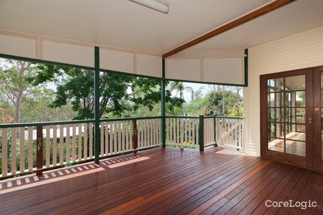 Property photo of 17 Kenmore Road Kenmore QLD 4069