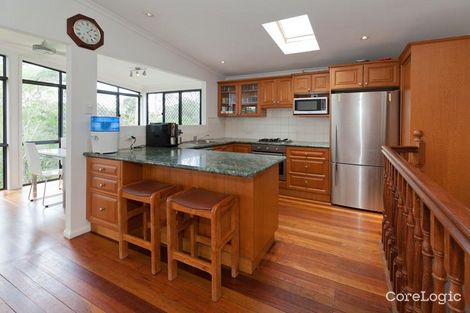 Property photo of 17 Kenmore Road Kenmore QLD 4069