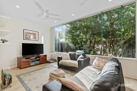 Property photo of 2 Rogers Close Whitfield QLD 4870
