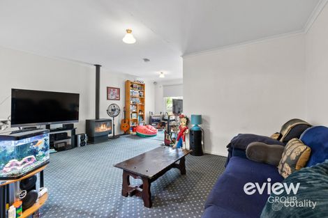Property photo of 34 Dunsterville Crescent Frankston VIC 3199