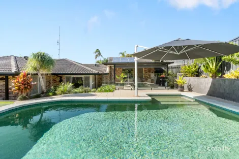 7 Rebbechi Ct, Parkwood, QLD 4214