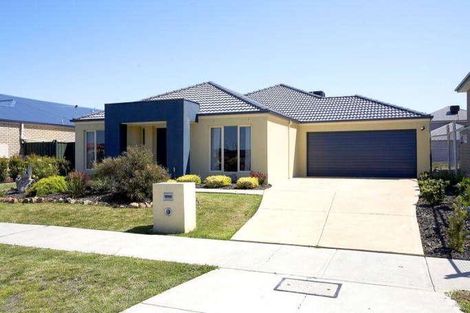 Property photo of 11 Deepwater Drive Waterways VIC 3195
