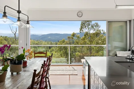 21 F Holts Rd, Pine Mountain, QLD 4306