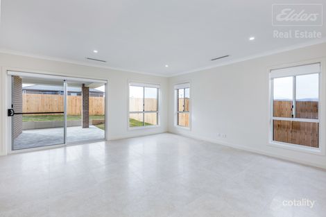 Property photo of 15 Graziers Road Googong NSW 2620
