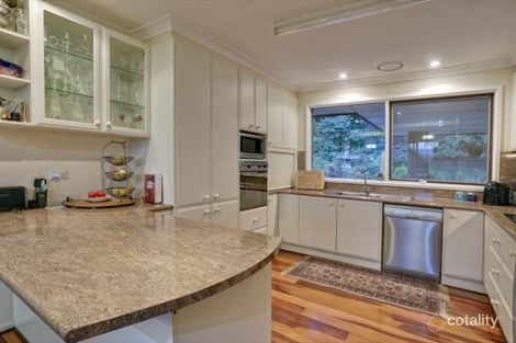 Property photo of 2 Oak Avenue Emerald VIC 3782