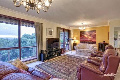 Property photo of 2 Oak Avenue Emerald VIC 3782