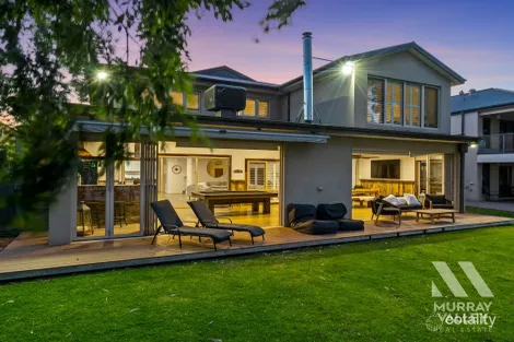 24 Lakeside Dr, Bundalong, VIC 3730