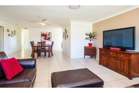 Property photo of 5 Mitaro Rise Pacific Pines QLD 4211