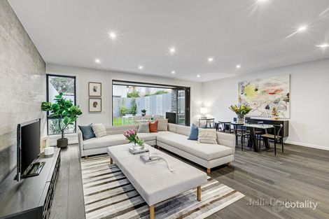 Property photo of 8A Prior Road Malvern East VIC 3145