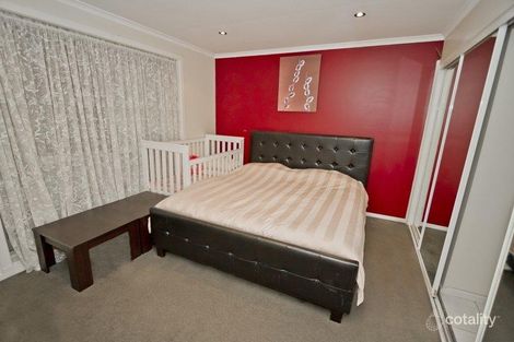 Property photo of 6 Gunbower Crescent Meadow Heights VIC 3048