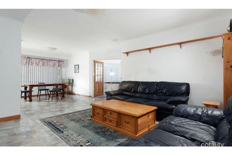 Property photo of 2 Tana Court Leeming WA 6149