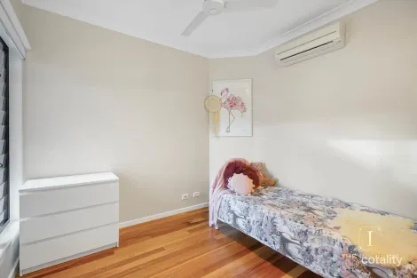 Property photo of 11 Norwood Crescent Trinity Park QLD 4879