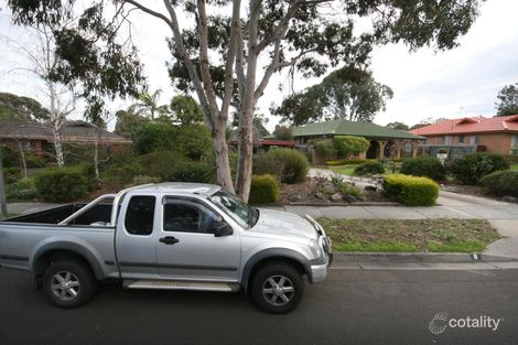 8 Raheen Ave, Wantirna, VIC 3152