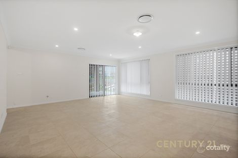 Property photo of 7 Cardew Crescent Bradbury NSW 2560