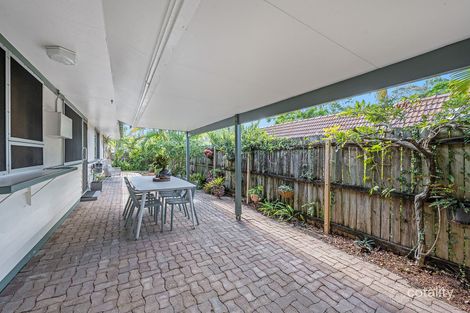 Property photo of 7 Roxburgh Street Kenmore QLD 4069