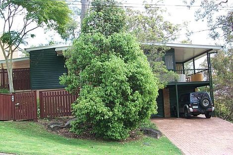 27 Eastment St, Bardon, QLD 4065