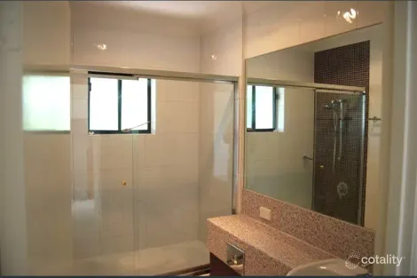 Property photo of 1/226 Stratton Terrace Manly QLD 4179