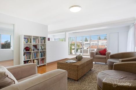 Property photo of 25 Cronulla Avenue Mermaid Beach QLD 4218