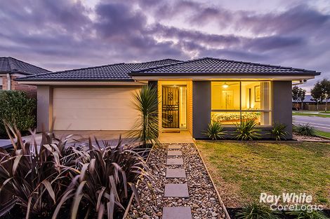 Property photo of 2 Sawgrass Way Cranbourne West VIC 3977