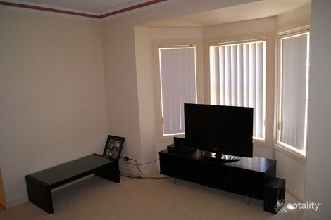 Property photo of 6 Rossiter Drive Evanston Park SA 5116