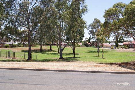 Property photo of 6 Rossiter Drive Evanston Park SA 5116
