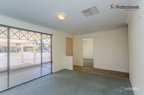 Property photo of 3 Gould Close Brookdale WA 6112