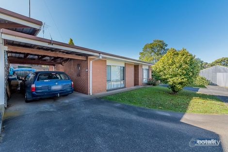 Property photo of 2/213 Princes Way Drouin VIC 3818