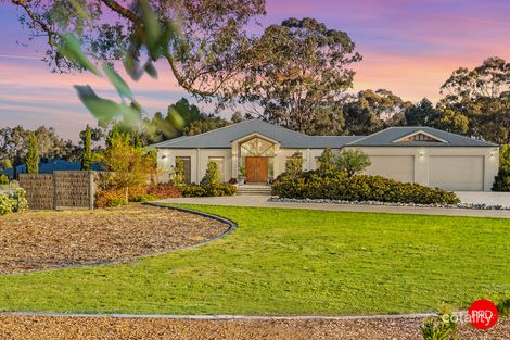 3 Hall Cres, Junortoun, VIC 3551
