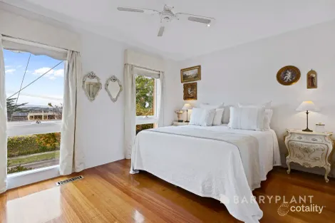 Property photo of 17 Solway Drive Glen Waverley VIC 3150