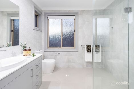 Property photo of 3113 Riverleigh Drive Hope Island QLD 4212