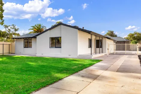 10 Closeburn Cres, Salisbury Park, SA 5109